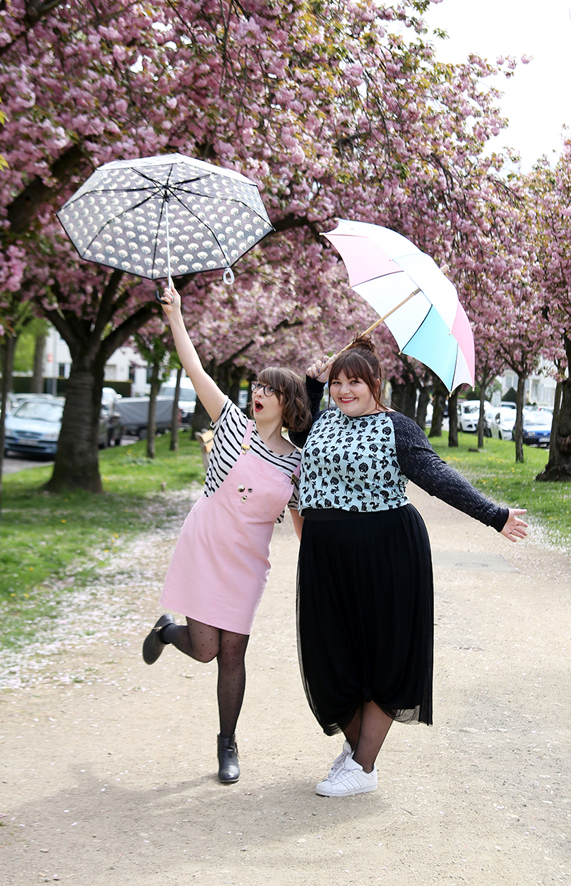 Latzkleid selbst nähen aus rosa Jeansstoff