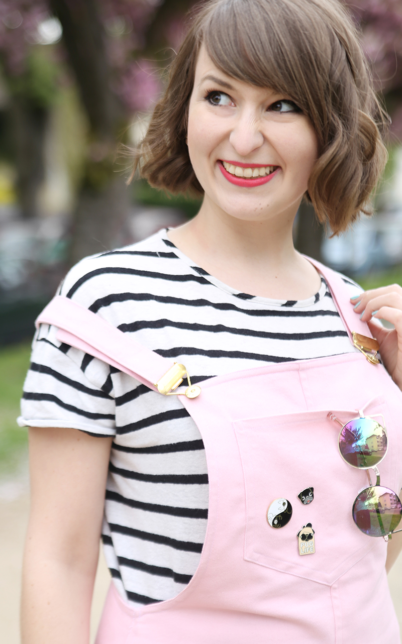 Latz-Kleid selbst nähen in rosa aus Jeansstoff