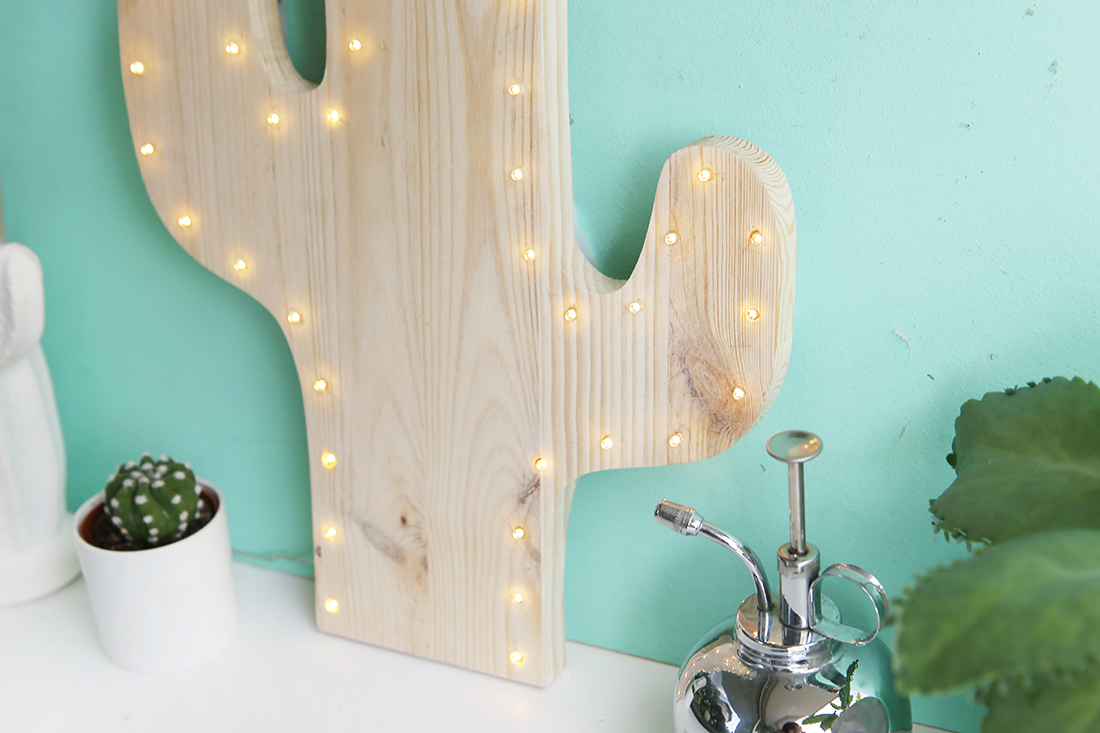 DIY-Kaktus-Lampe aus Holz selbermachen
