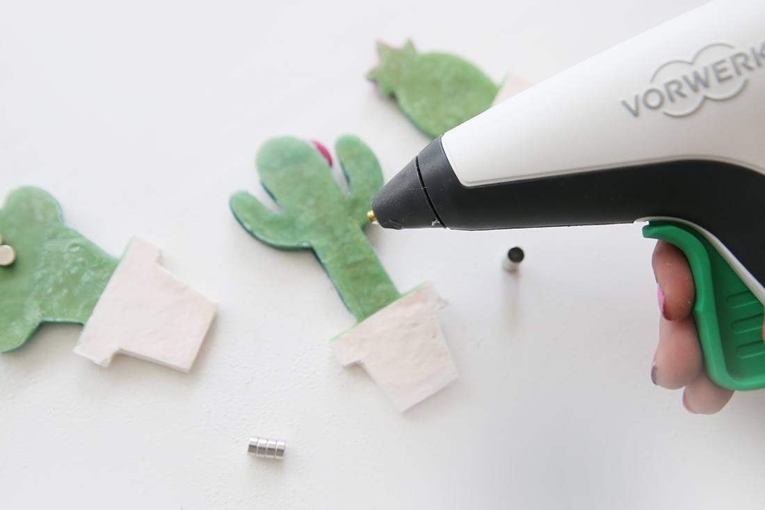 Kreative DIY-Idee zum Selbermachen: DIY Kaktus Magneten und Marmor Magnetboard